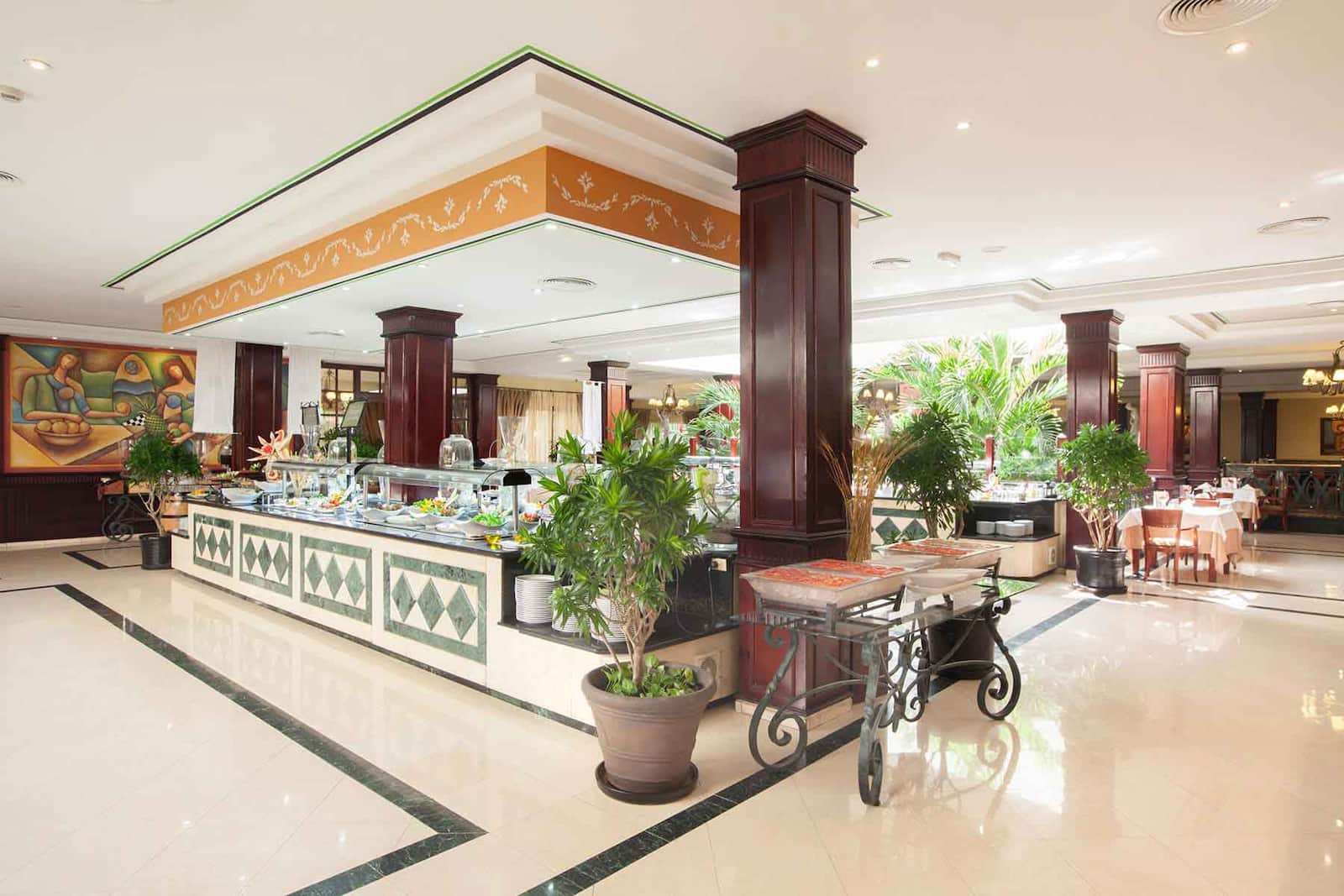 Restaurants and bars in Resort Punta Cana - Bahia Principe Hotels