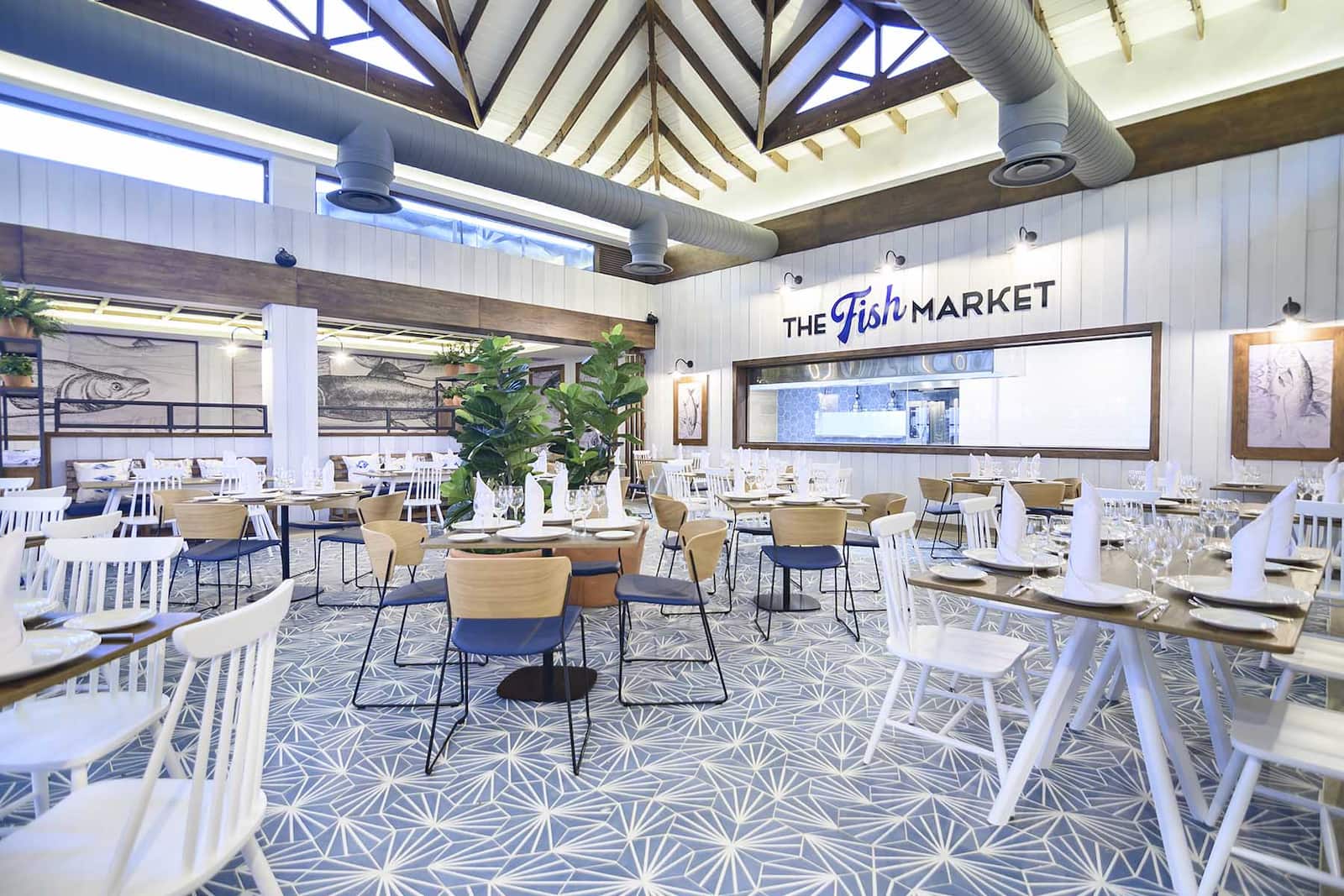 Main dining image Grand Bahia Principe El Portillo 5