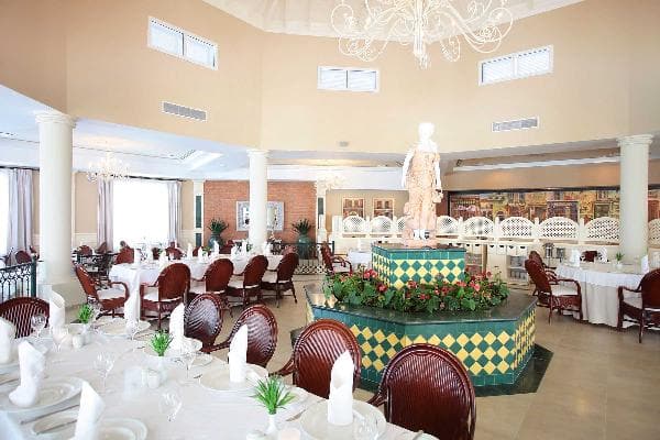 Restaurante a la carta Luxury Bahia Principe Ambar Green