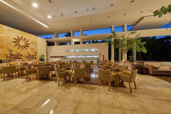 Hotel-Bar Luxury Bahia Principe Sian Ka