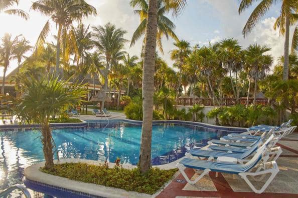 Piscina Grand Bahia Principe Coba 2