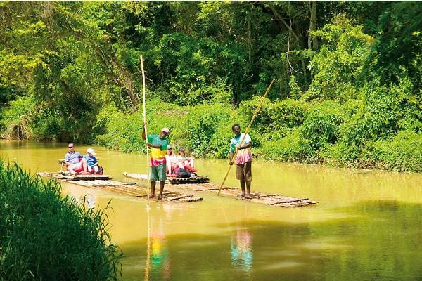 River rafting the Martha Brae at Jamaica