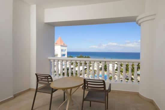 Habitación Junior Suite Deluxe Ocean Front Luxury Bahia Principe Runaway Bay