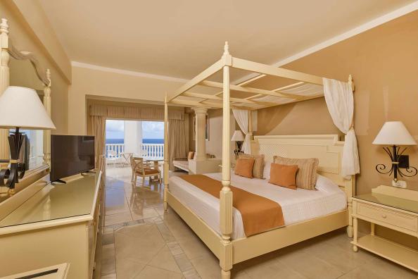 Junior Suite Deluxe Room at Luxury Bahia Principe Runaway Bay 2