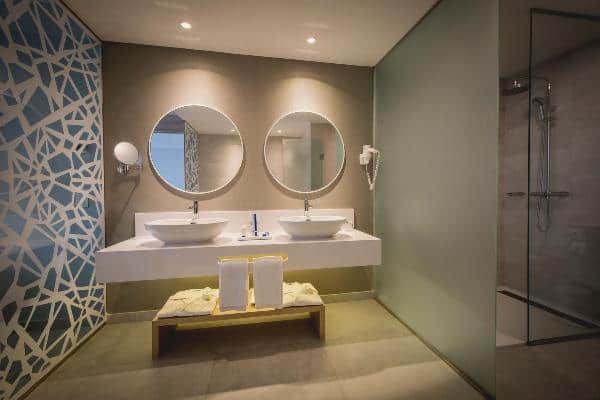Swim up Junior Suite Room at Fantasia Bahia Principe Tenerife 3