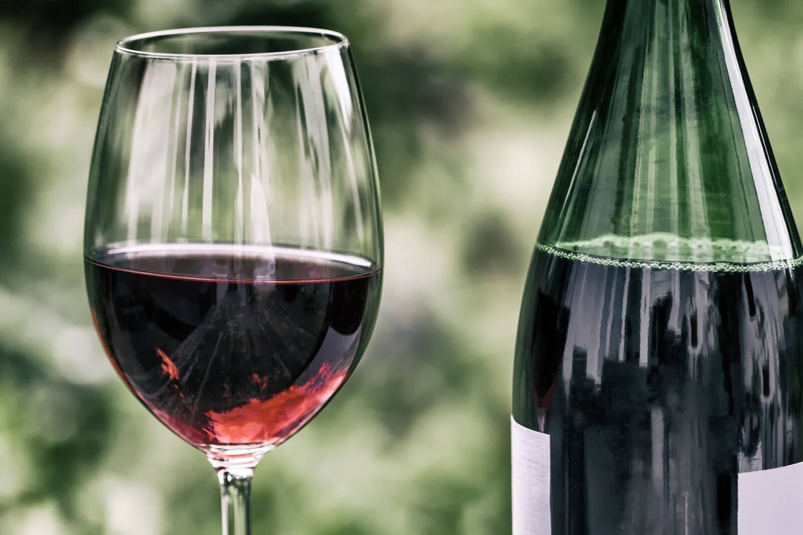 Disfruta de todo el sabor canario con los vinos de Tenerife