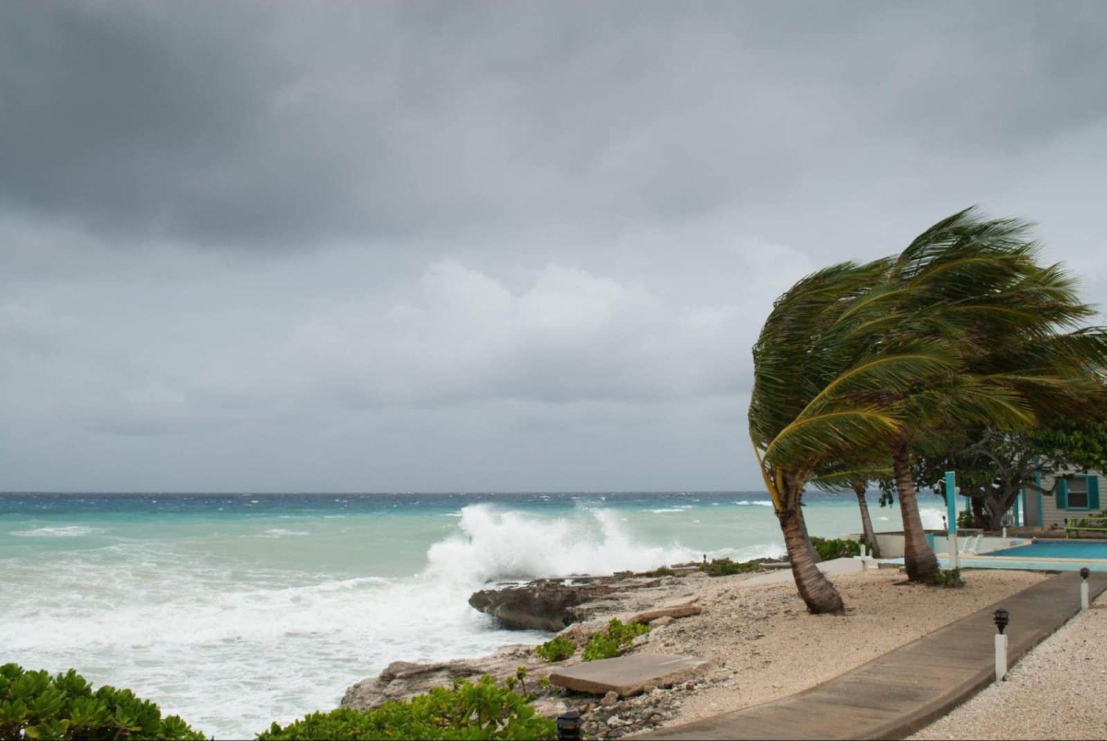 Huracanes en el Caribe: todo lo que debes saber antes de viajar