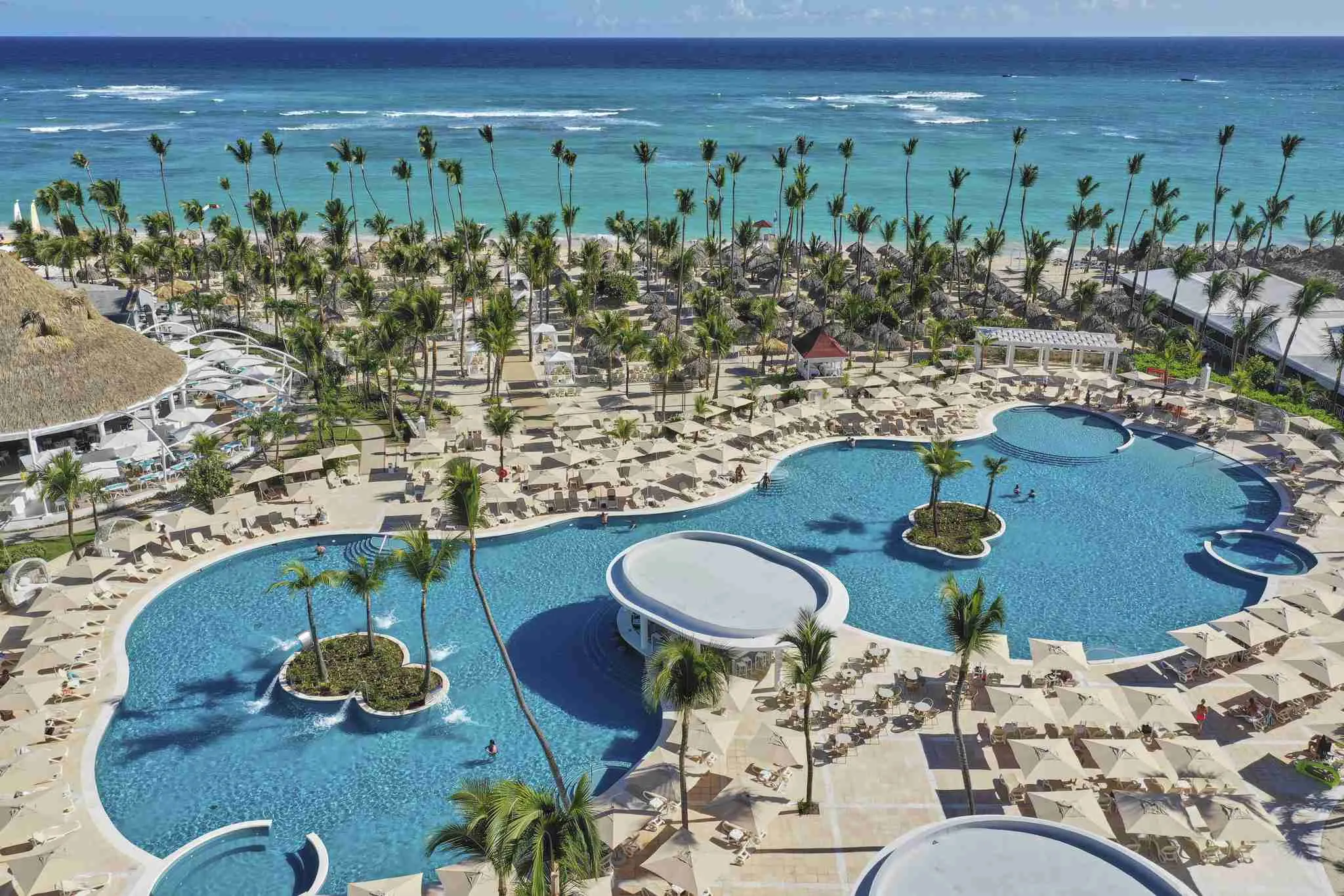 Vista aérea do hotel Bahia Principe Escape Ambar